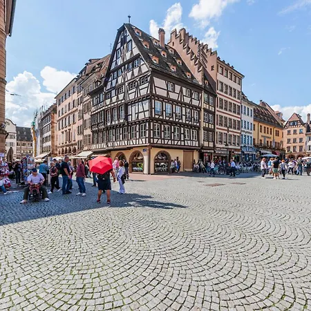 La Place De La Cathedrale - Superbe Appt Face A La Cathedrale Apartamento *